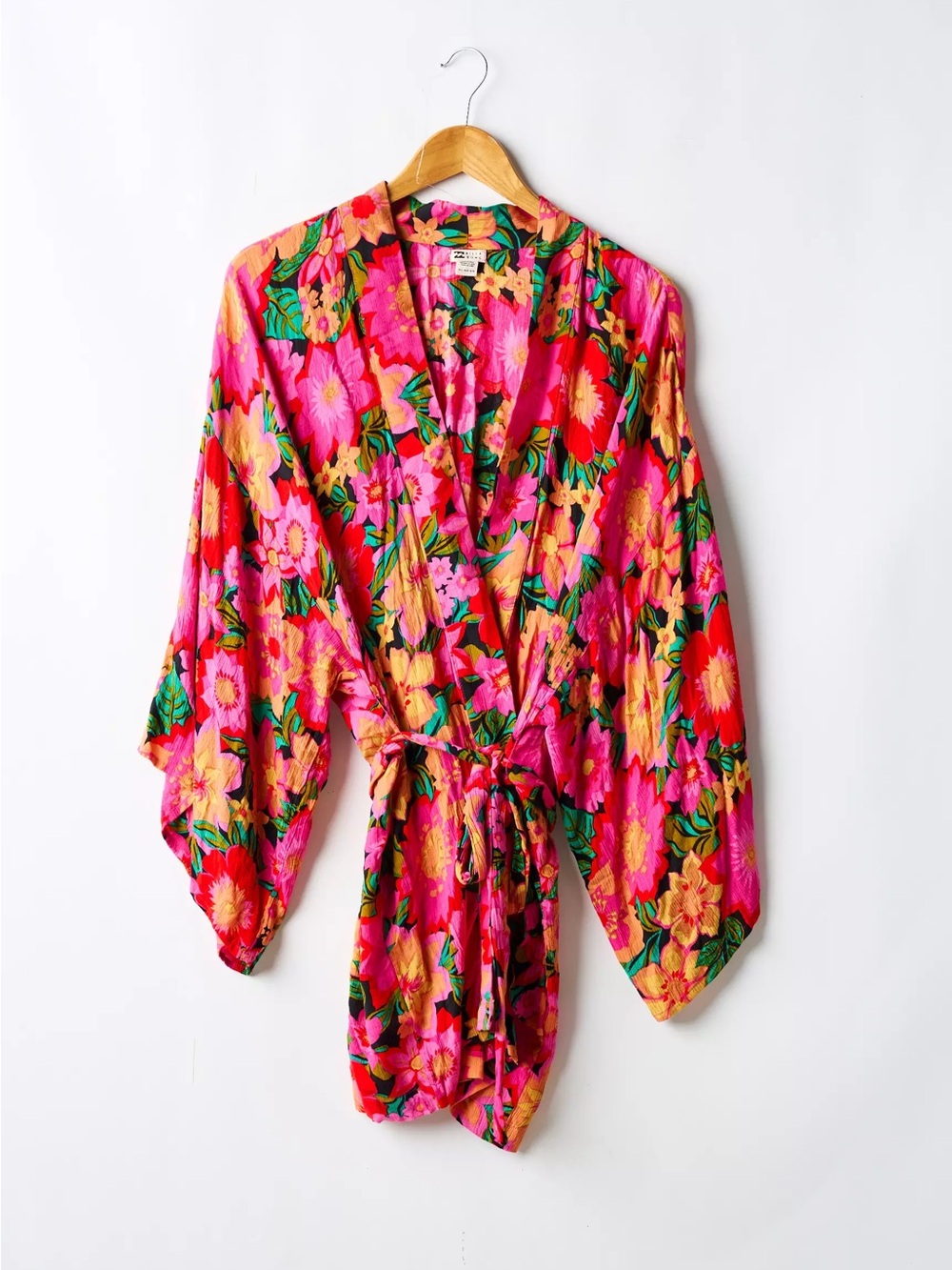 NWT Billabong Loveland Floral Kimono / Coverup